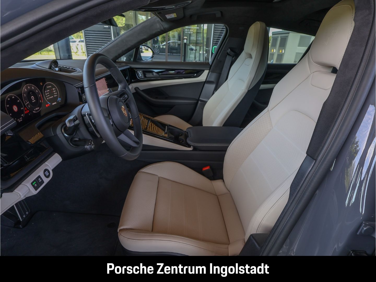 Porsche Panamera GTS, Panoramadach, Hinterachslenkung, e