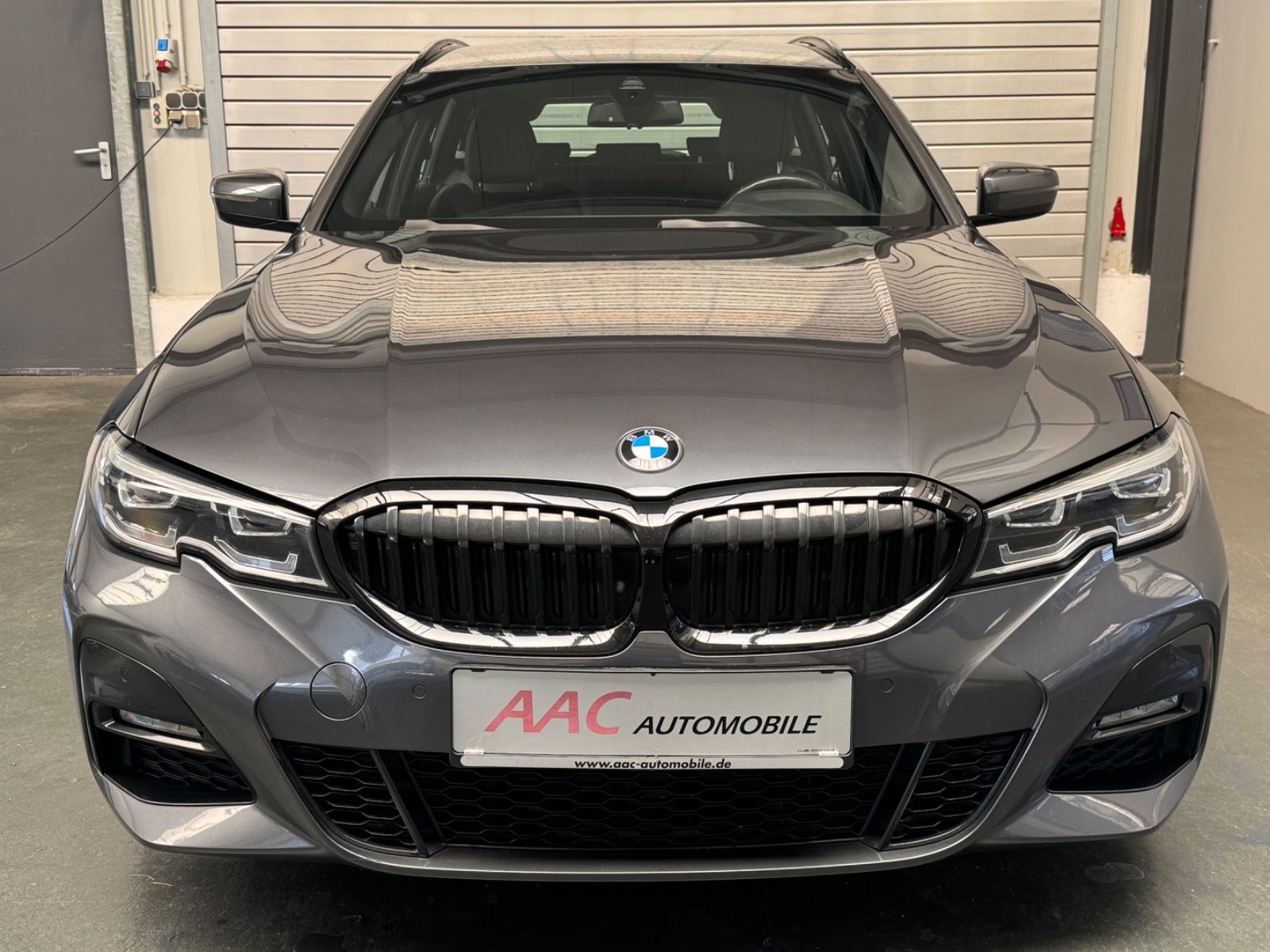 BMW 330 Touring i M Sport - Samsaru's Car Outlet
