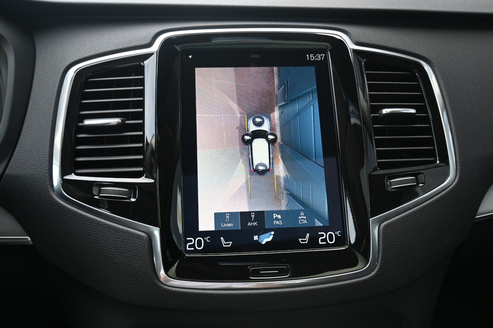 Volvo XC90 T8 Inscription - Samsaru's Car Outlet