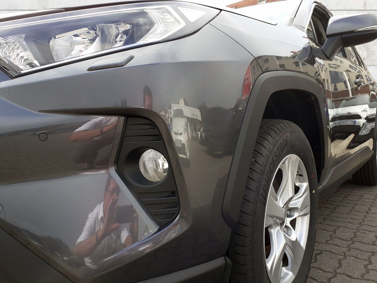 Toyota RAV 4 H3 Business AWD - Samsaru's Car Outlet