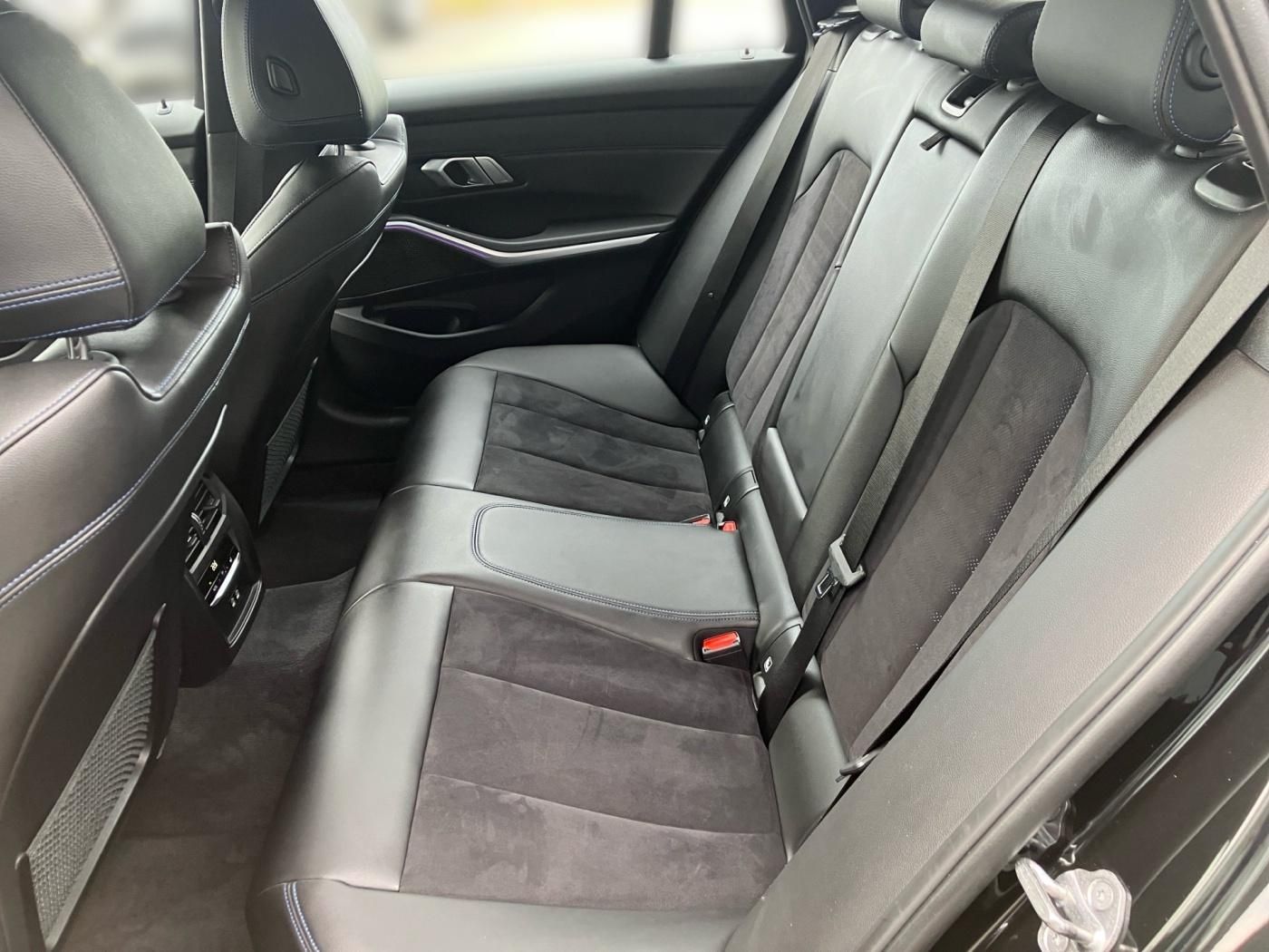 BMW 320 d Touring M SPORT - Samsaru's Car Outlet