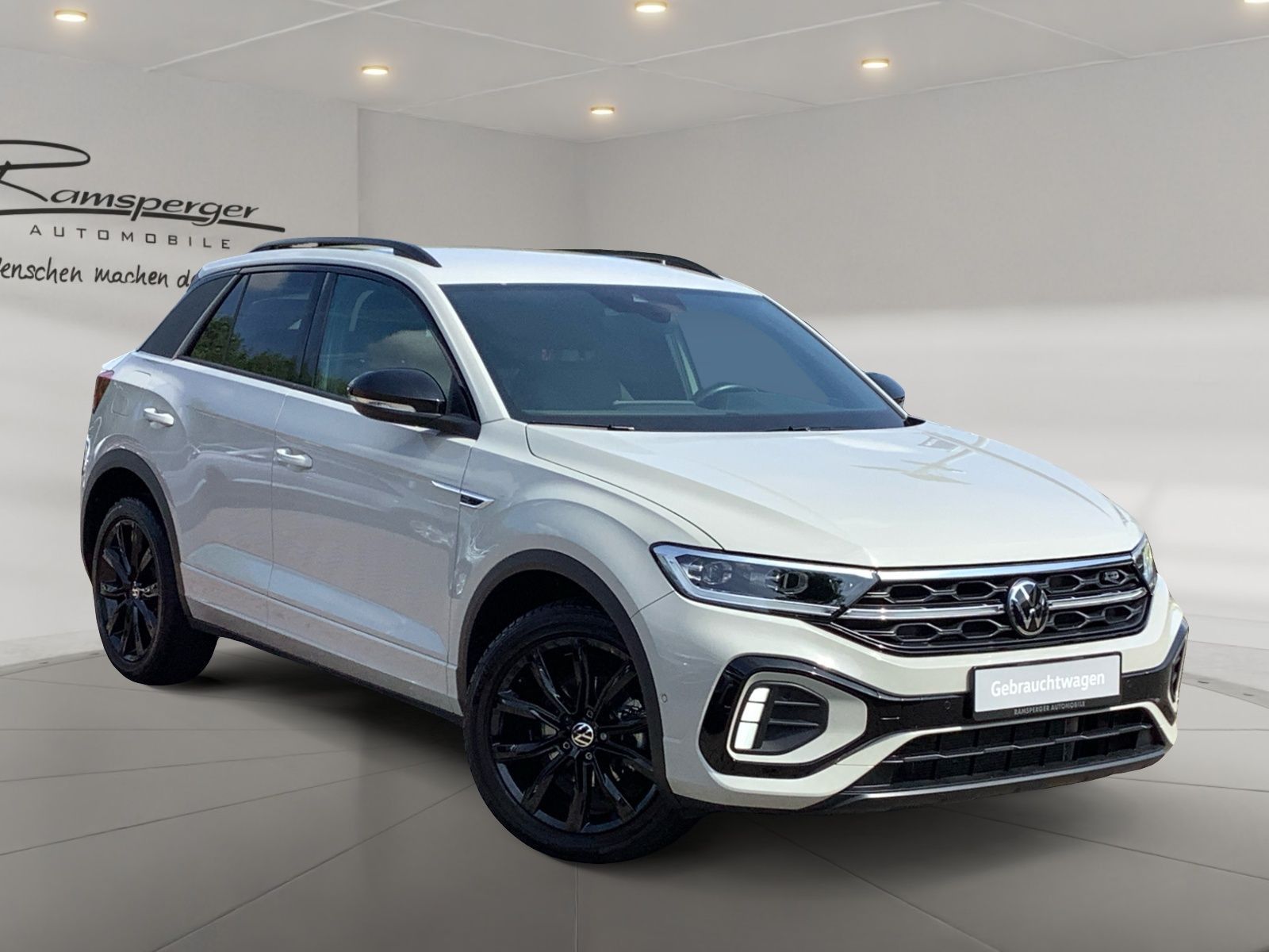 Volkswagen T-Roc 1.5 TSI DSG R-Line - Samsaru's Car Outlet