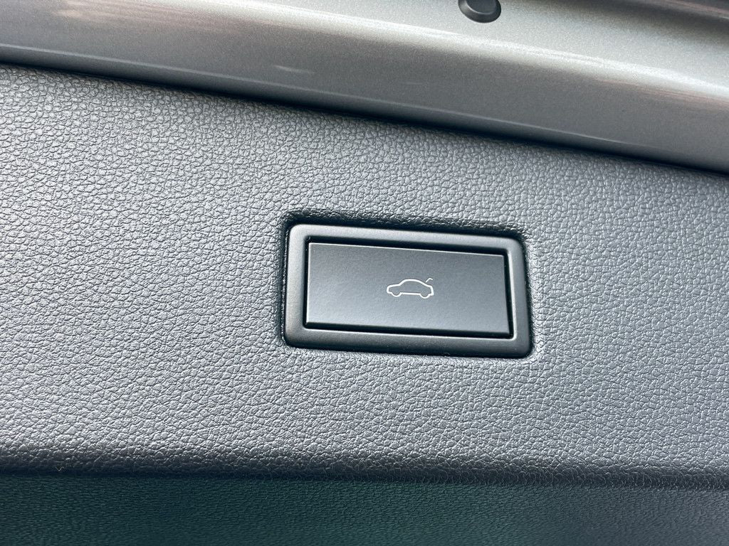 Volkswagen Tiguan Highline 2.0 TSI DSG 4MOTION - Samsaru's Car Outlet
