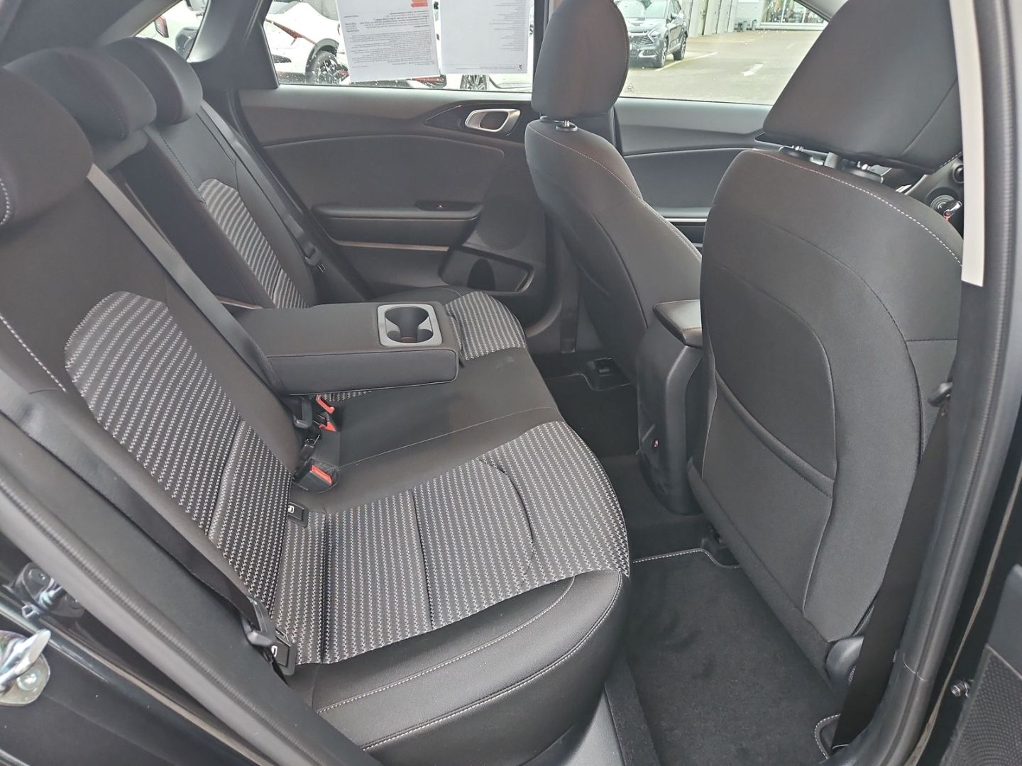 Kia Ceed Lim 1.0T Vision Komfort - Samsaru's Car Outlet