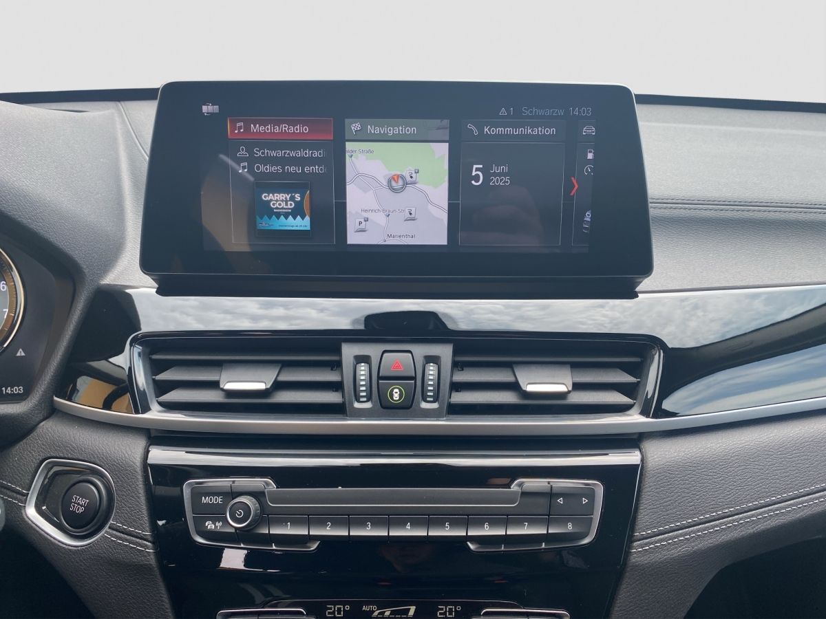BMW X1 xDrive25e Sport Line - Samsaru's Car Outlet