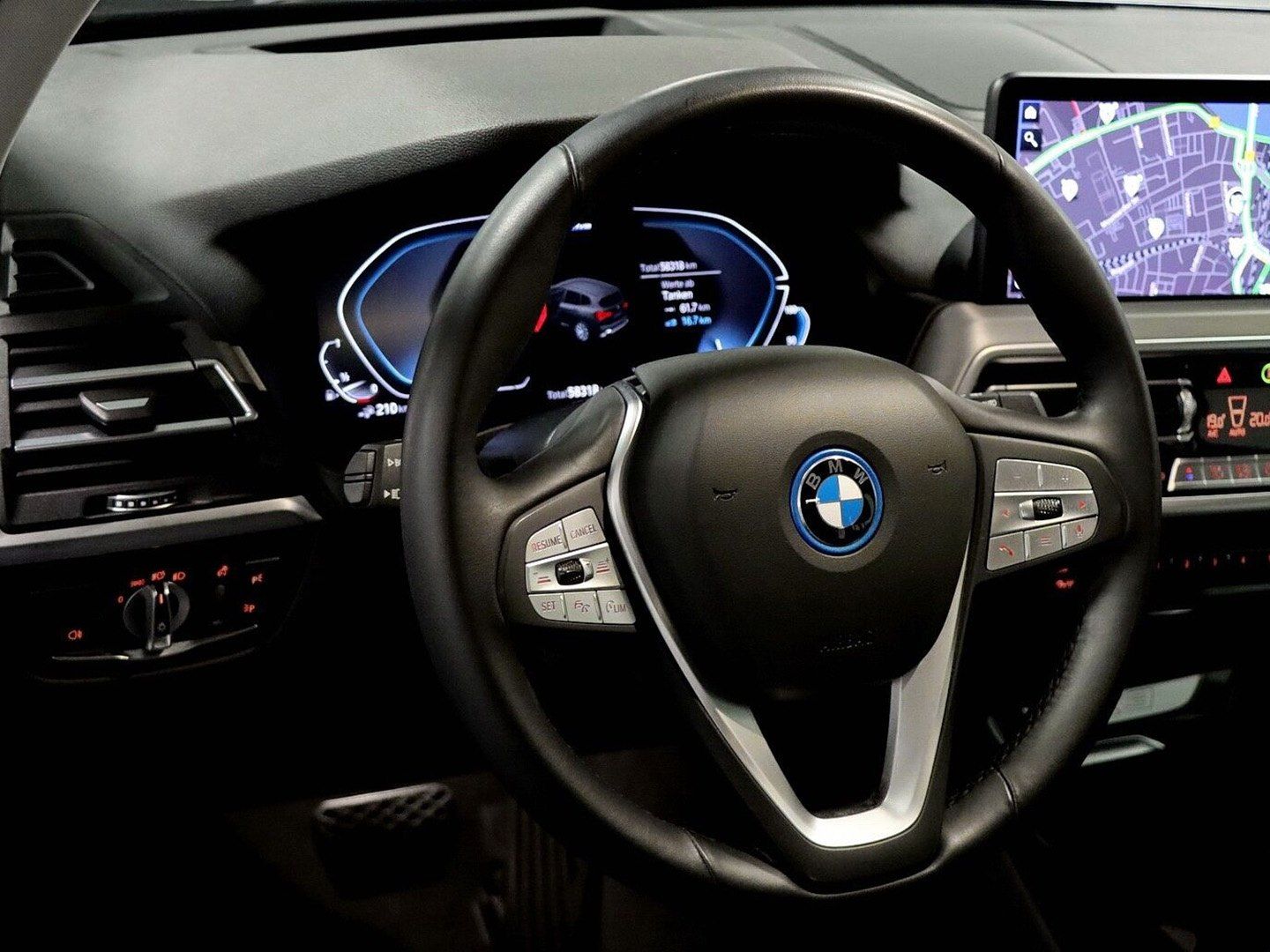 BMW X3 xDrive30e AHK,Head-Up Display,Abstandstempoma
