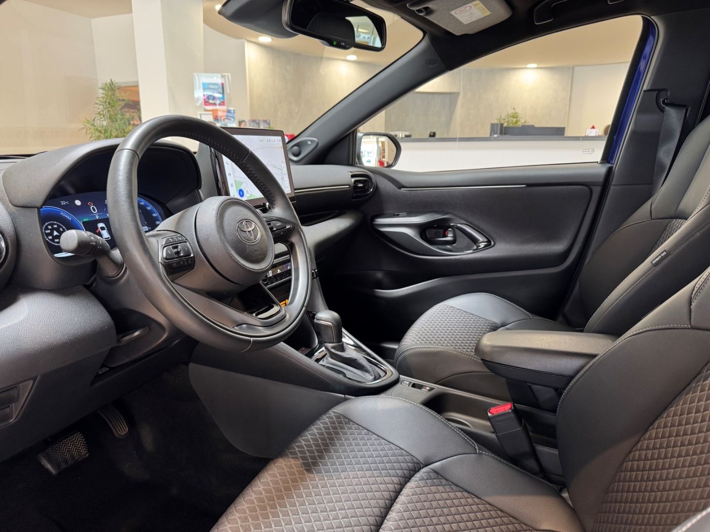 Toyota Yaris Hybrid Style Plus / CarPlay&Android Auto /