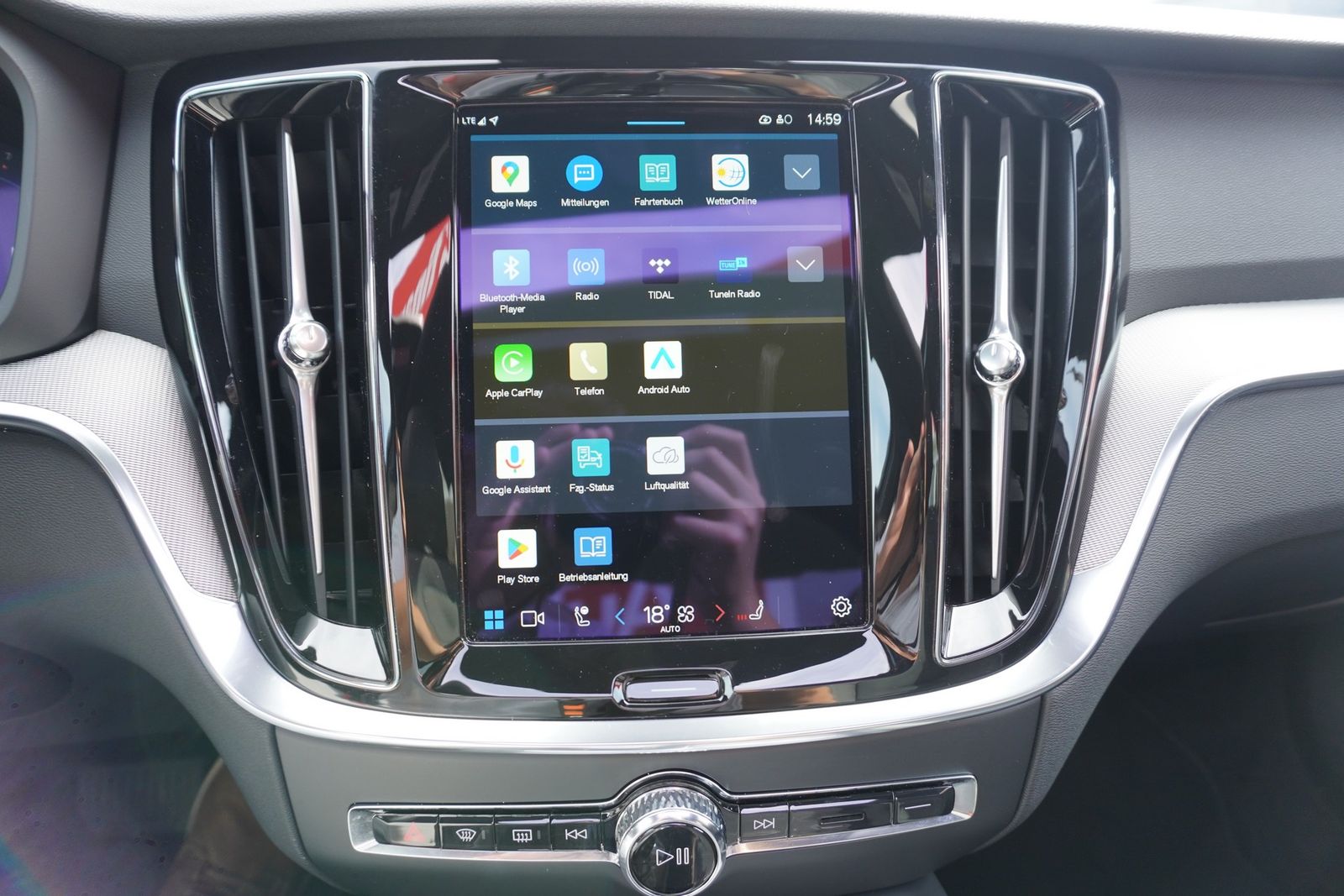 Volvo S60 2.0 M-Hybrid Plus Dark LED Panorama 360° DAB