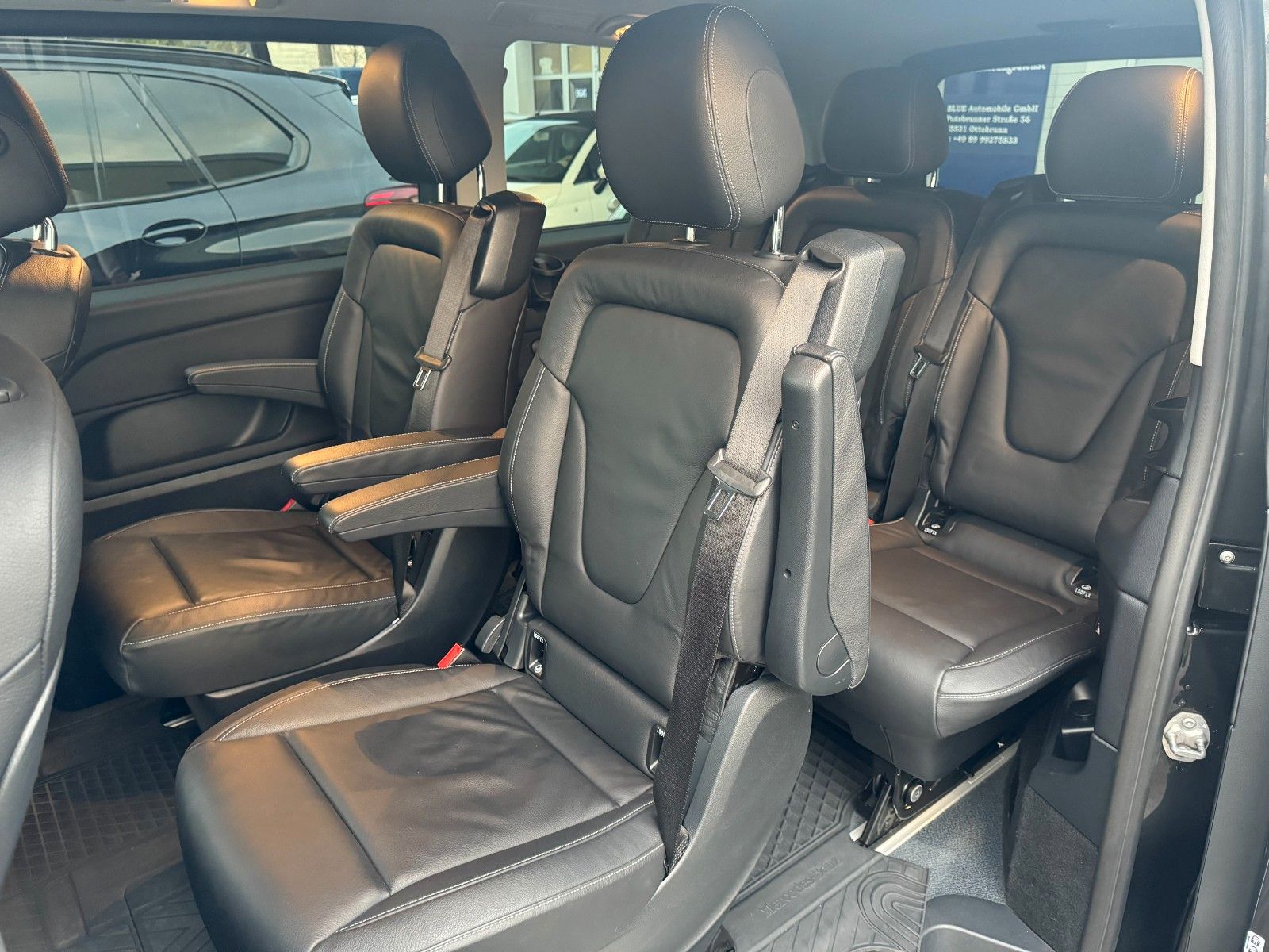 Mercedes-Benz V 300 d EDITION - Samsaru's Car Outlet