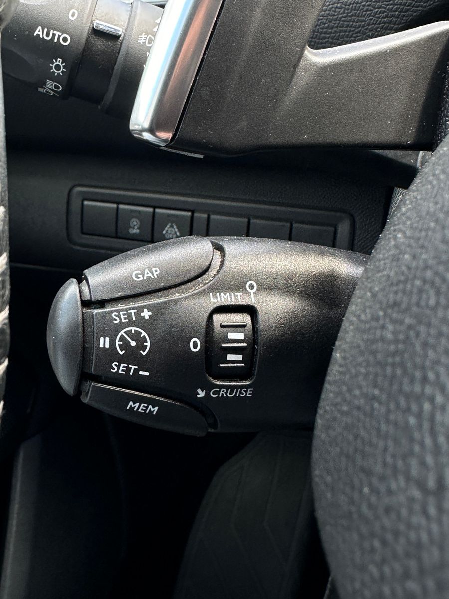 Peugeot 308 SW Allure - Samsaru's Car Outlet