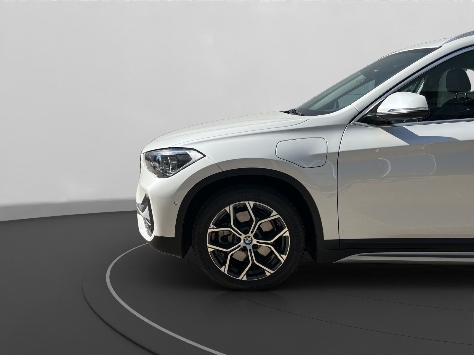 BMW X1 xDrive25e xLine - Samsaru's Car Outlet