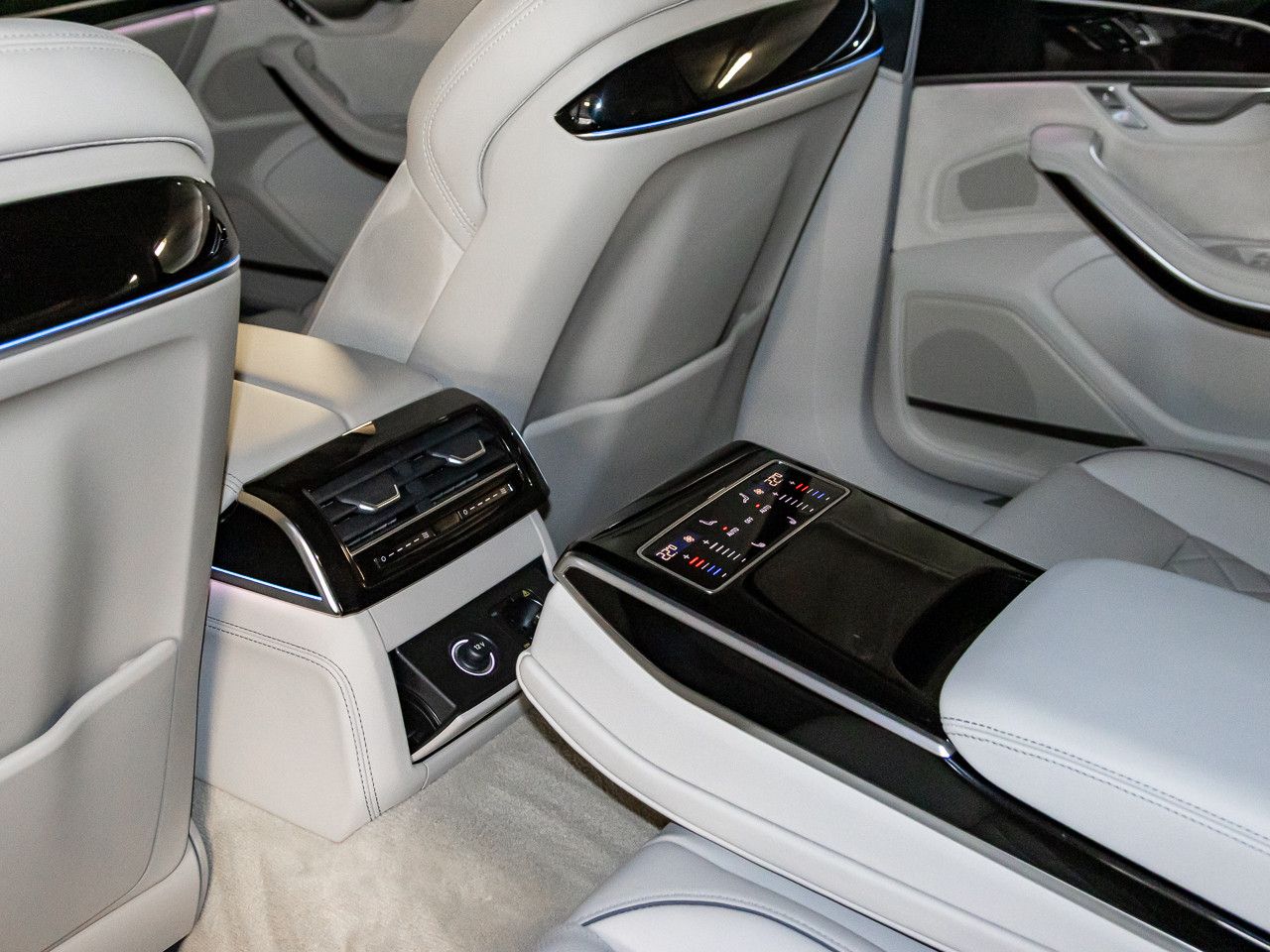 Audi A8 50 TDI quattro - Samsaru's Car Outlet