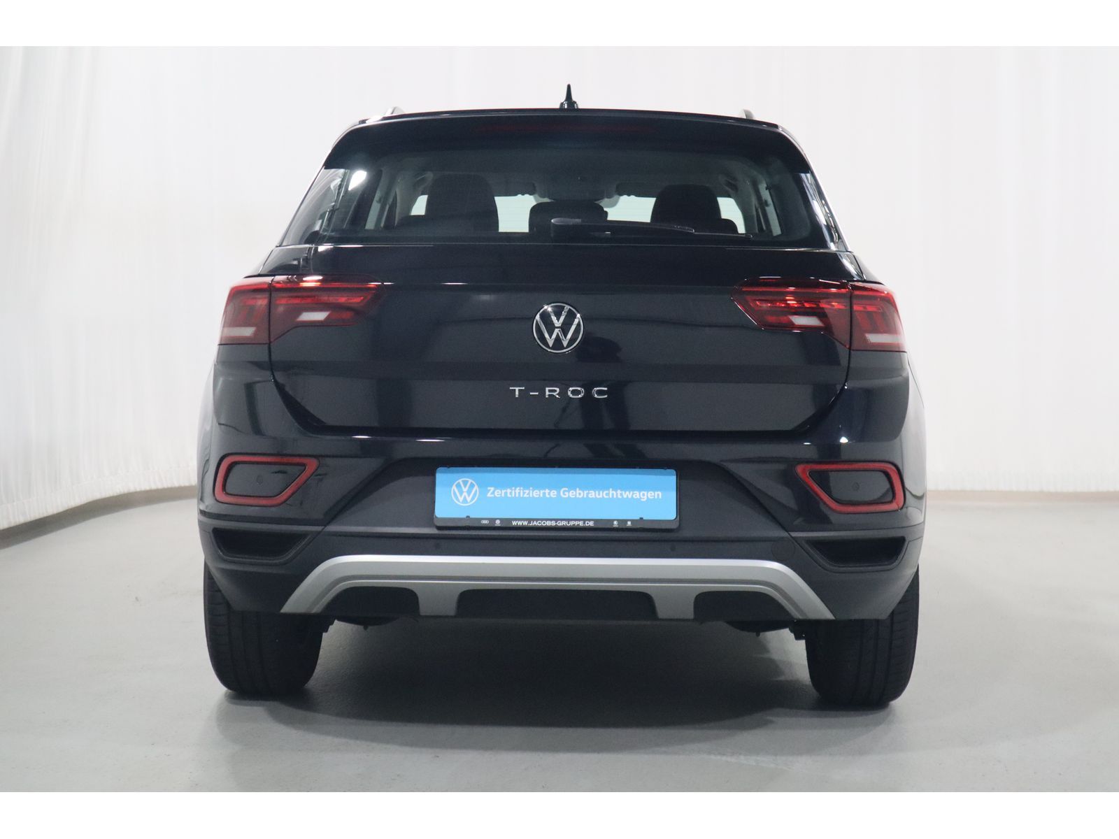 Volkswagen T-Roc 1.0 TSI Life - Samsaru's Car Outlet