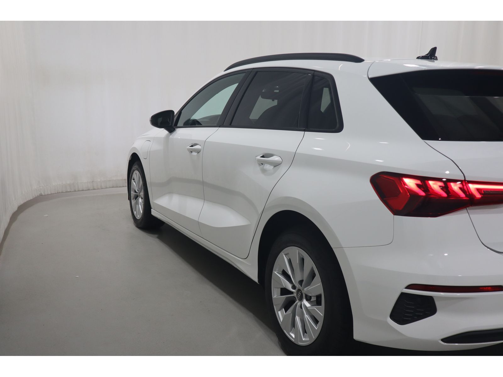 Audi A3 Sportback 40 TFSI e Matrix*PDC*R-Kamera *