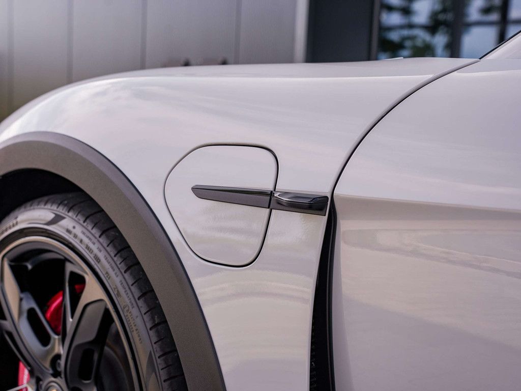 Porsche Taycan Cross Turismo 4S 93.4 kWh - ACC - Bose -