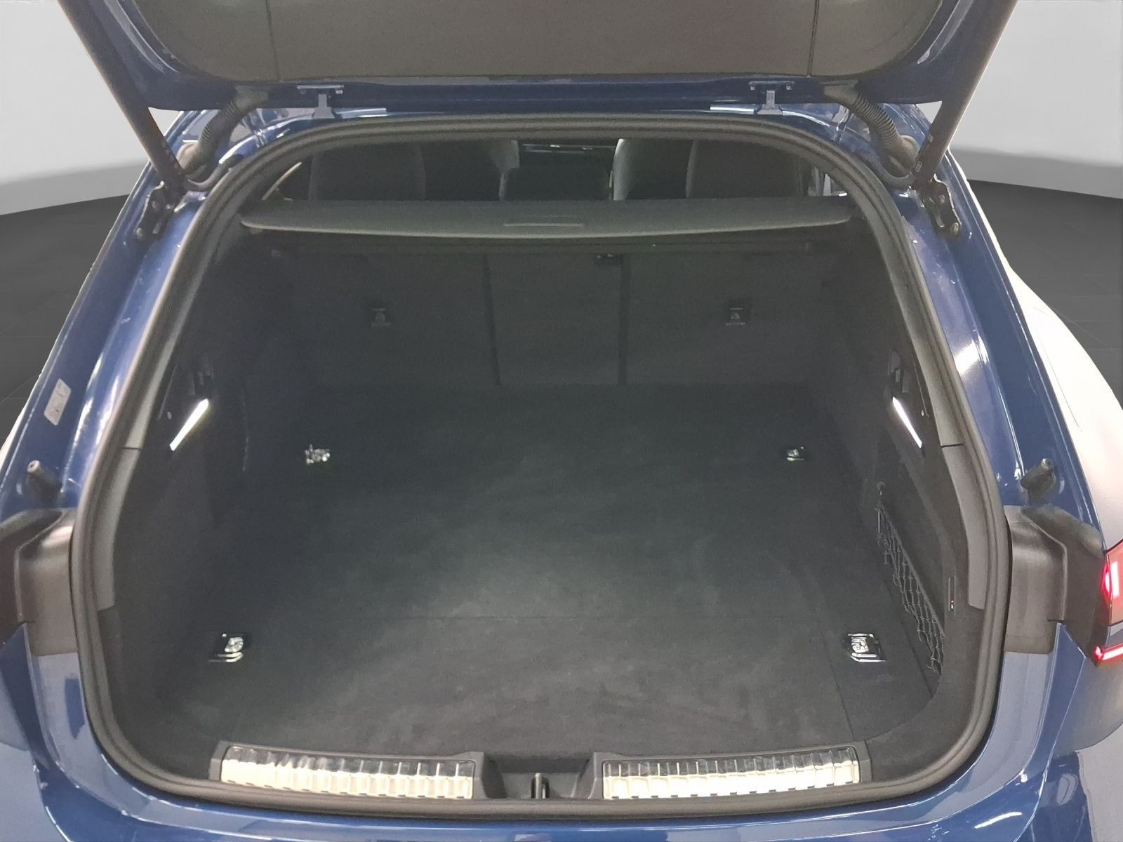 Audi A6 Avant eHybrid Q S LINE UPE93 AHK BF-DISPLAY M