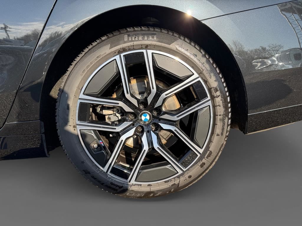 BMW 740d xDrive M Sport Inno+Sky Lounge+Standhg+B&W