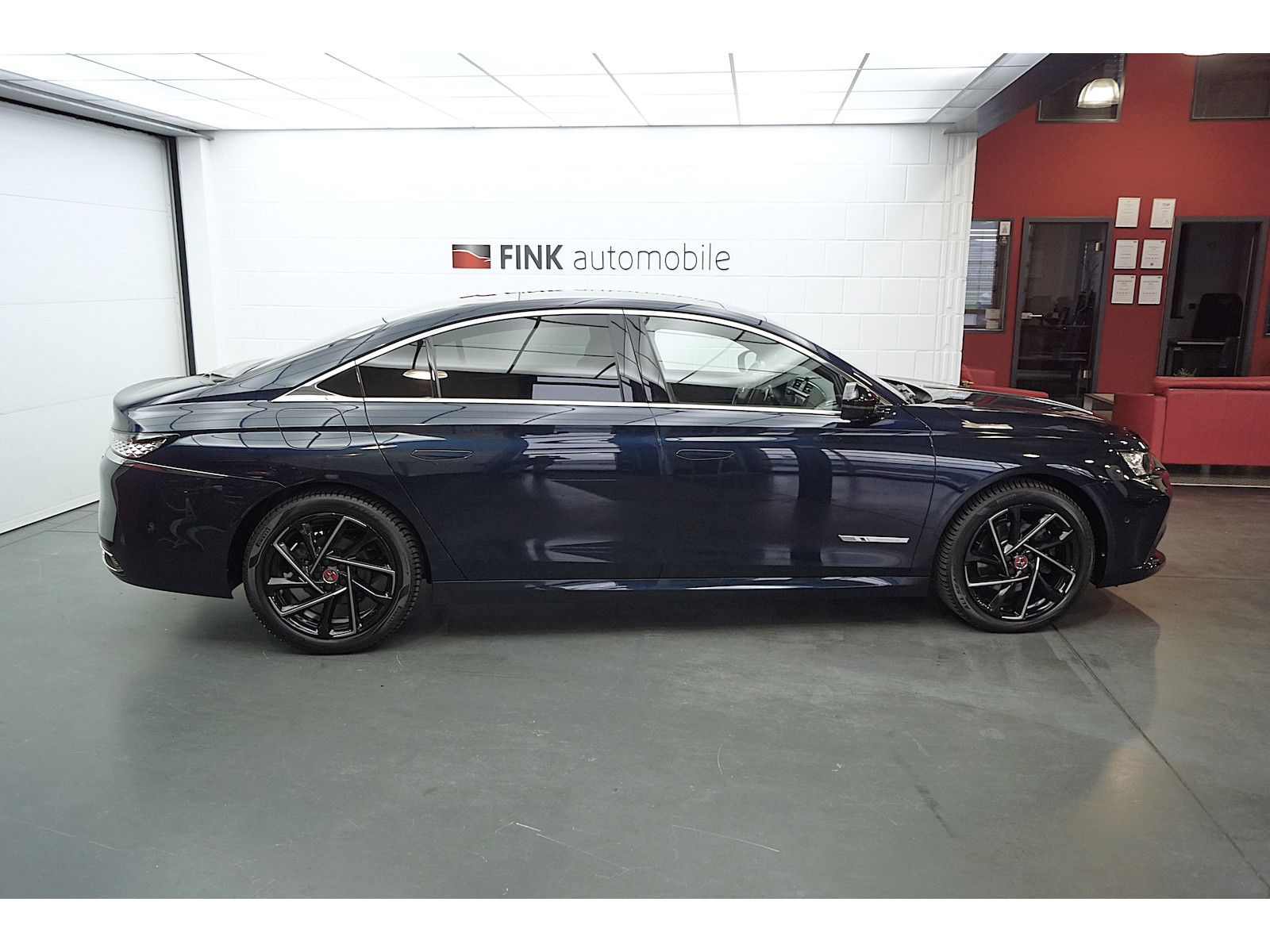 DS Automobiles DS9 E-Tense 225 Performance Line+ Nachtsicht