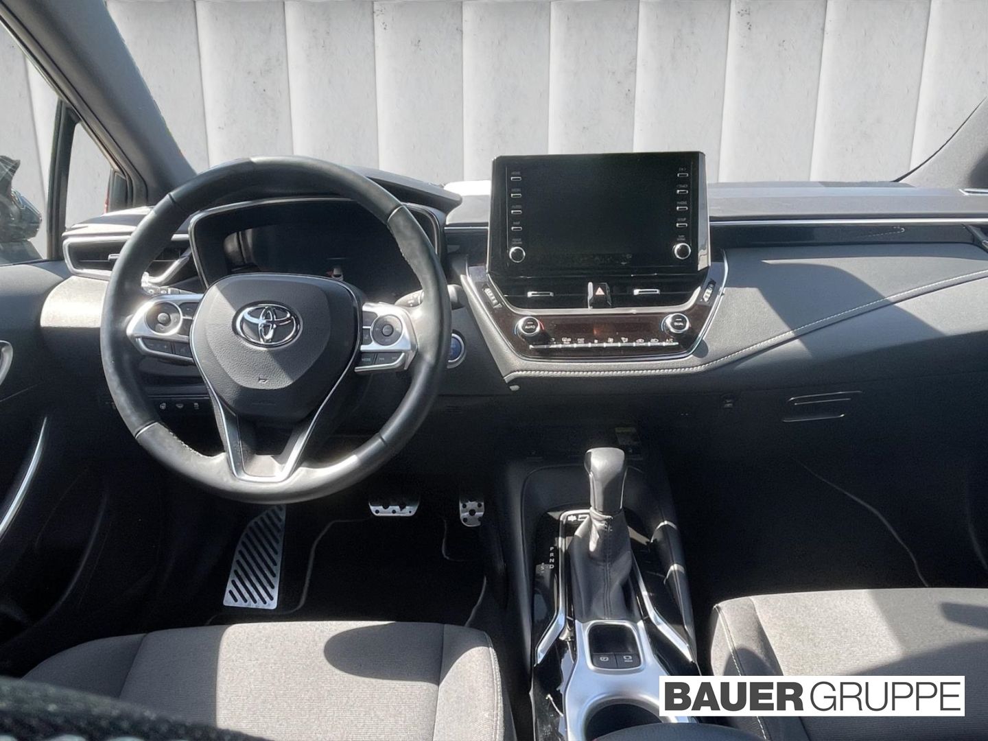 Toyota Corolla Hybrid Club 2.0 - Samsaru's Car Outlet