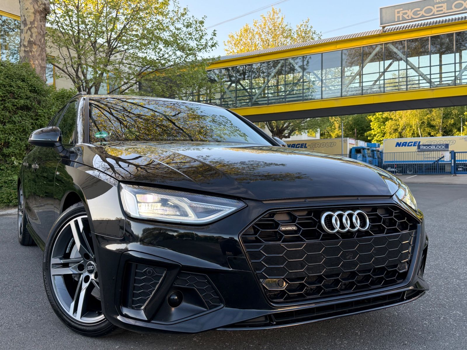 Audi A4 Avant 40 TDI Quattro *S-LINE *MEMORY*1HAND*