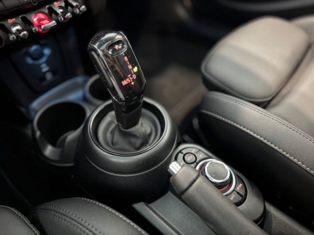 MINI Cooper S - Samsaru's Car Outlet