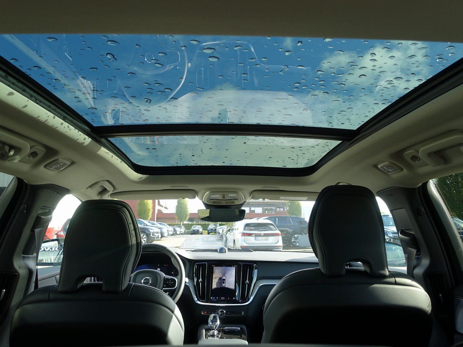 Volvo V60 Ultra T8 AWD Plug-in Hybrid/360°Cam/Massage