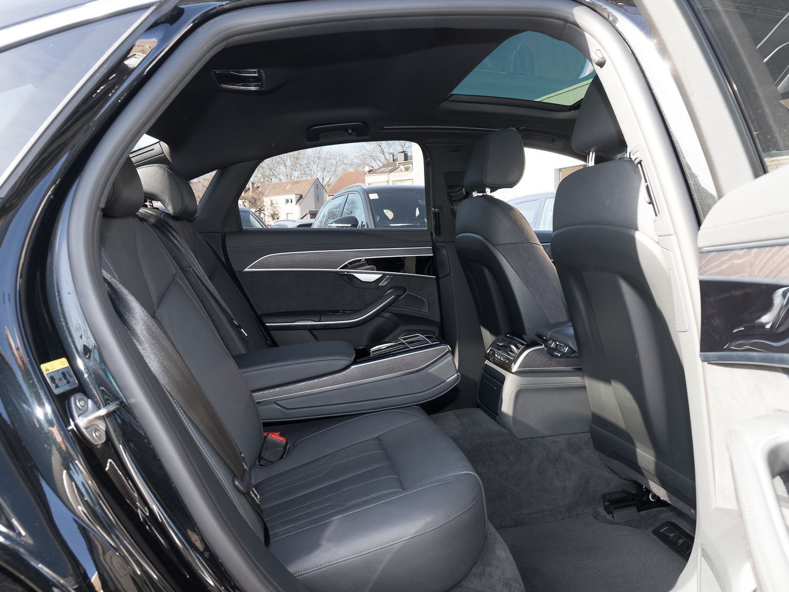 Audi A8 50 TDI Q - Samsaru's Car Outlet