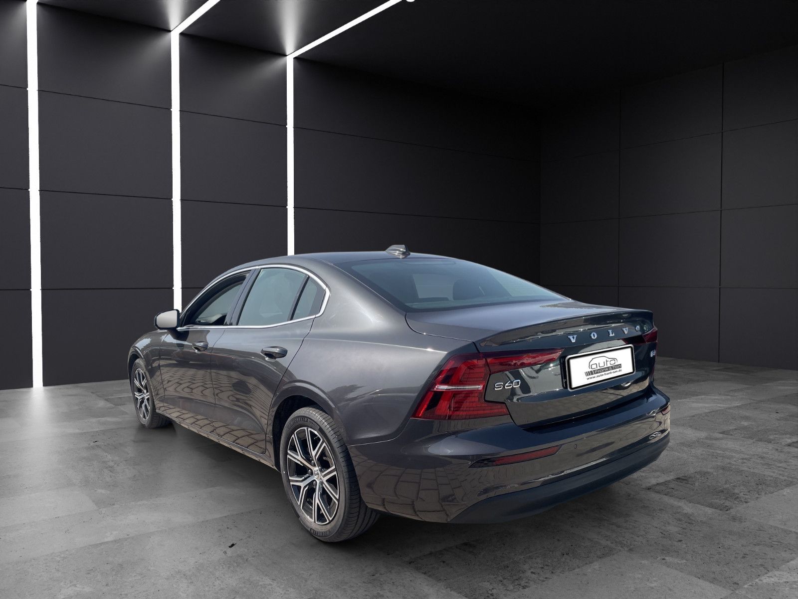 Volvo S60 Lim. Plus Dark LED*CAM*Navi*Shzg