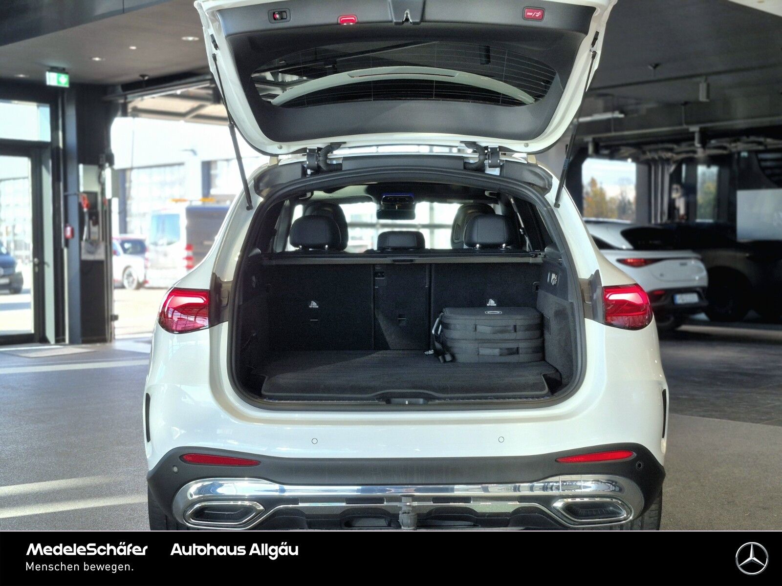 Mercedes-Benz GLC 400 e 4M AMG AHK 360° Pano D-Light Distronic
