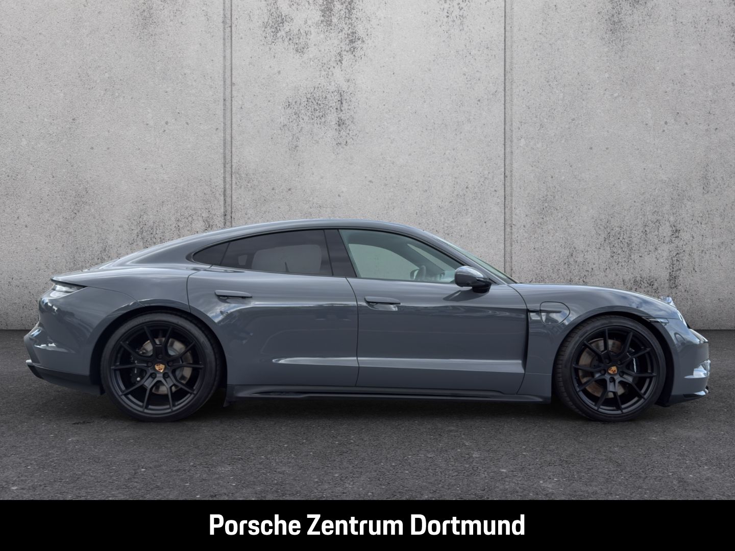 Porsche Taycan GTS Luftfederung BOSE Panoramadach LED