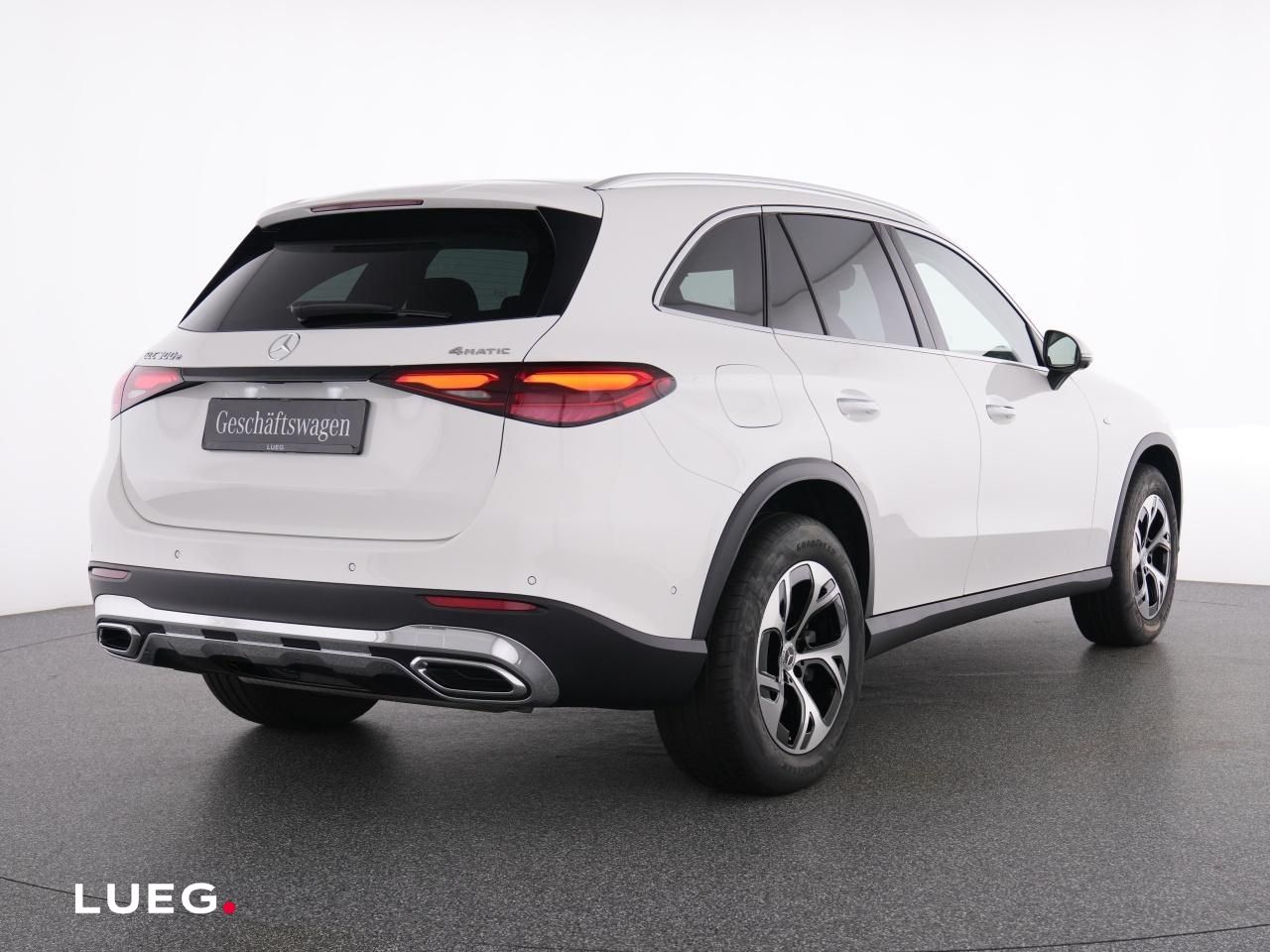 Mercedes-Benz GLC 300 e 4M AVANTGARDE+PANO+AHK+FAHRASS+KEYLESS