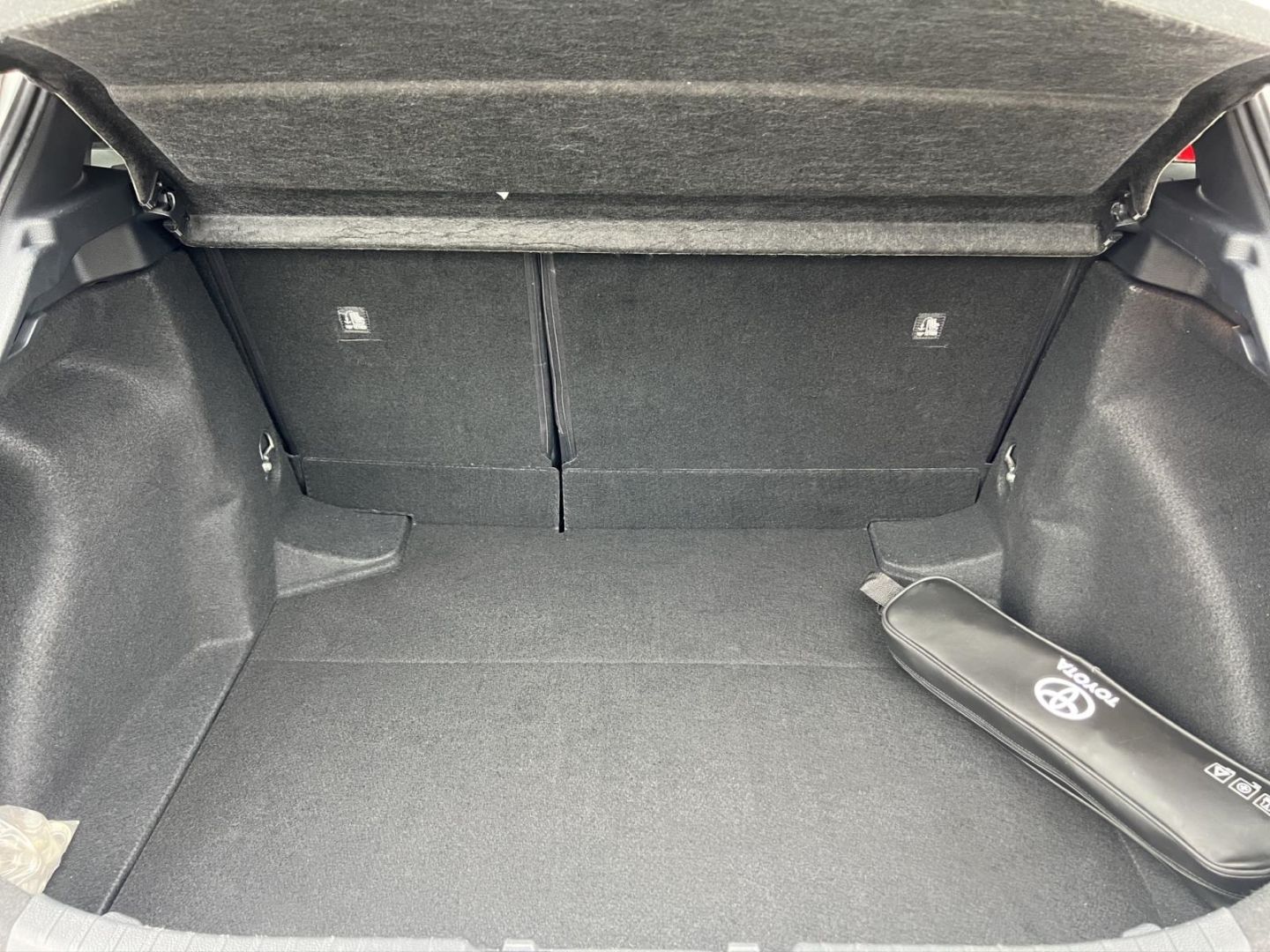 Toyota Corolla 1.8 Hybrid Club - Samsaru's Car Outlet