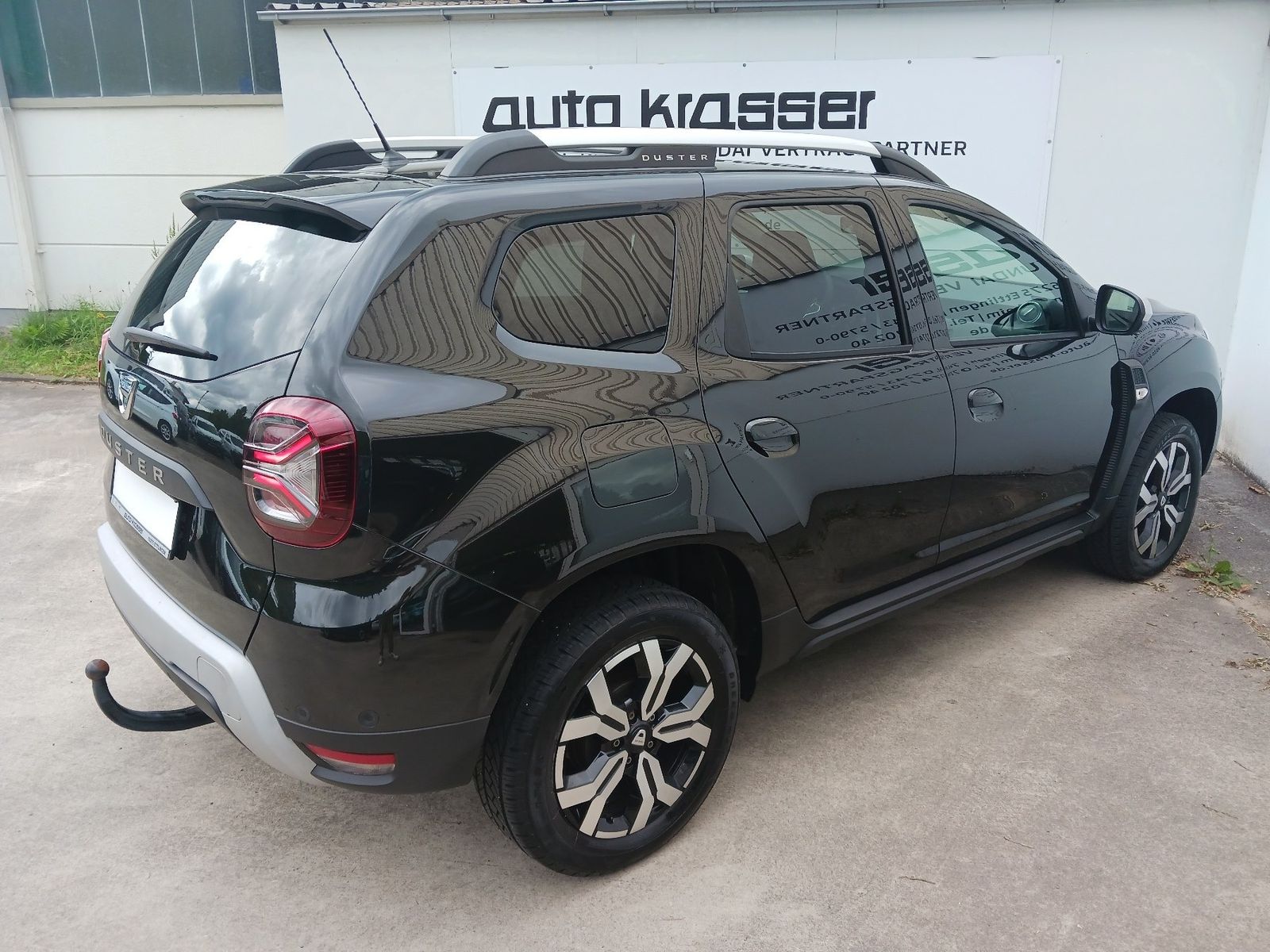 Dacia Duster Prestige Blue dCi 115 2WD - Samsaru's Car Outlet