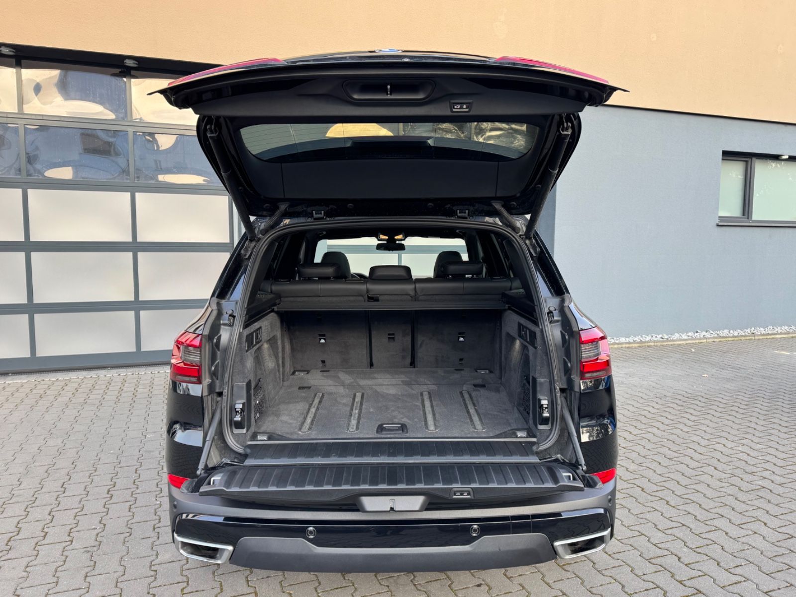BMW X5 xDrive 40 d Pano/AHK/Standheiz/22"/HeadUp