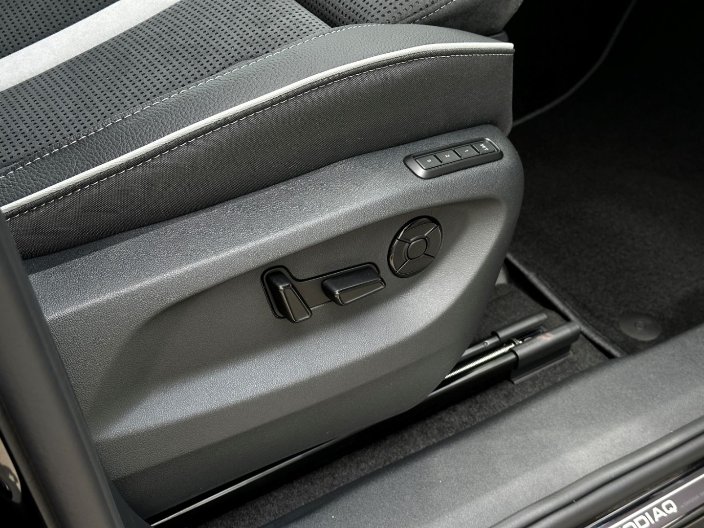 Skoda Kodiaq II 1.5 TSI iV DSG Sportline DCC Navi Kess