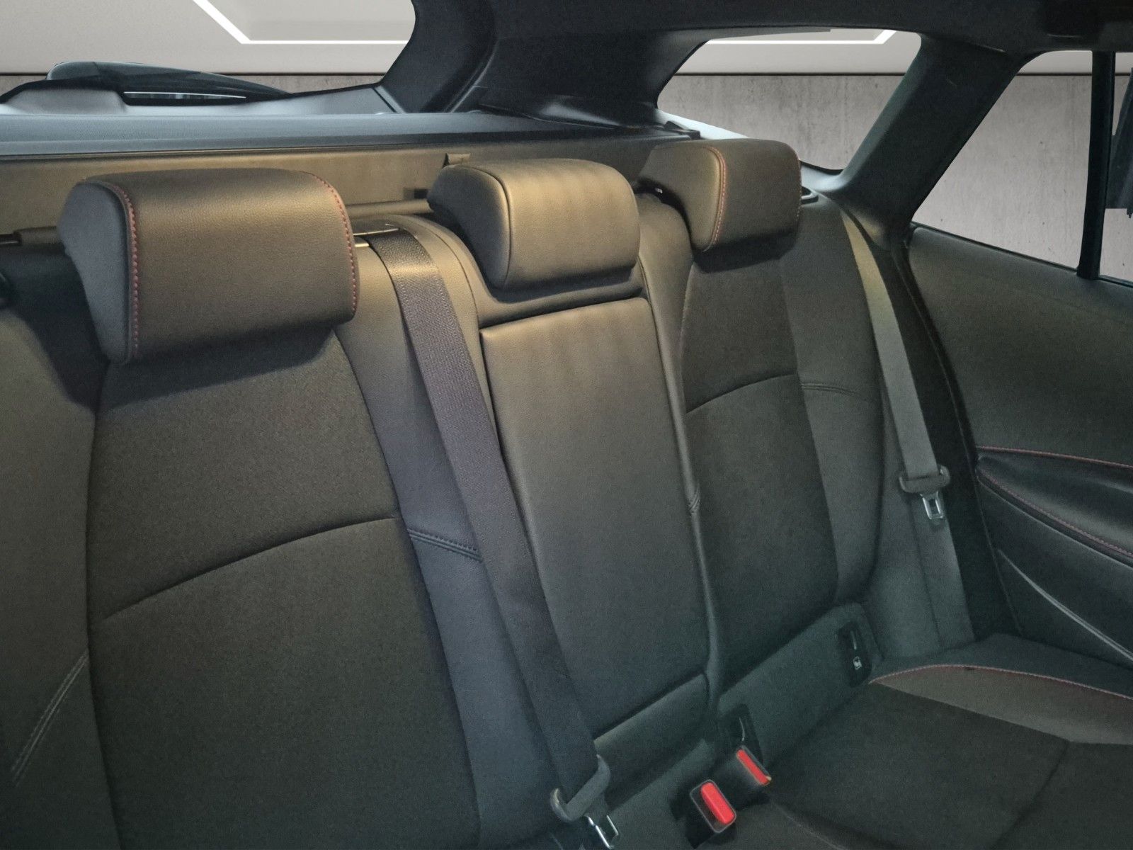 Toyota Corolla TS Hybrid GR Sport Navi Kamera SHZ ACC
