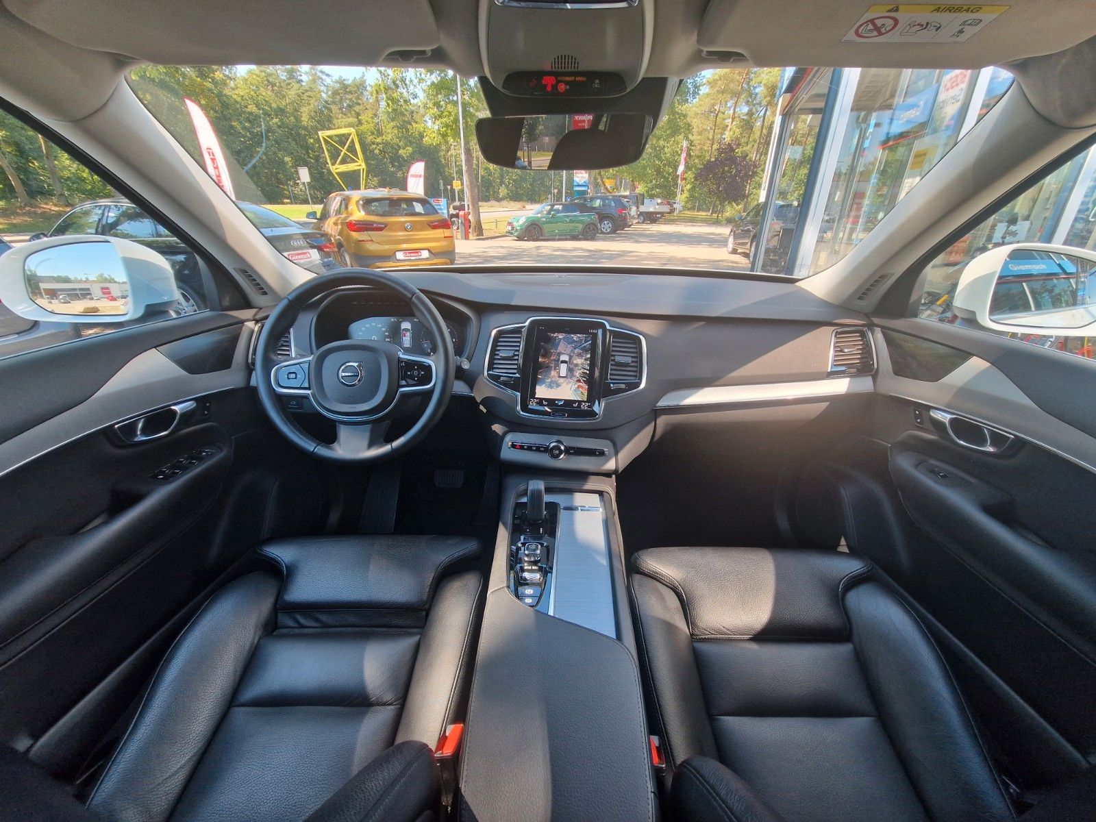 Volvo XC90 Momen Pro AWD D5 AHK 7 Sitze 360° DAB 8fach