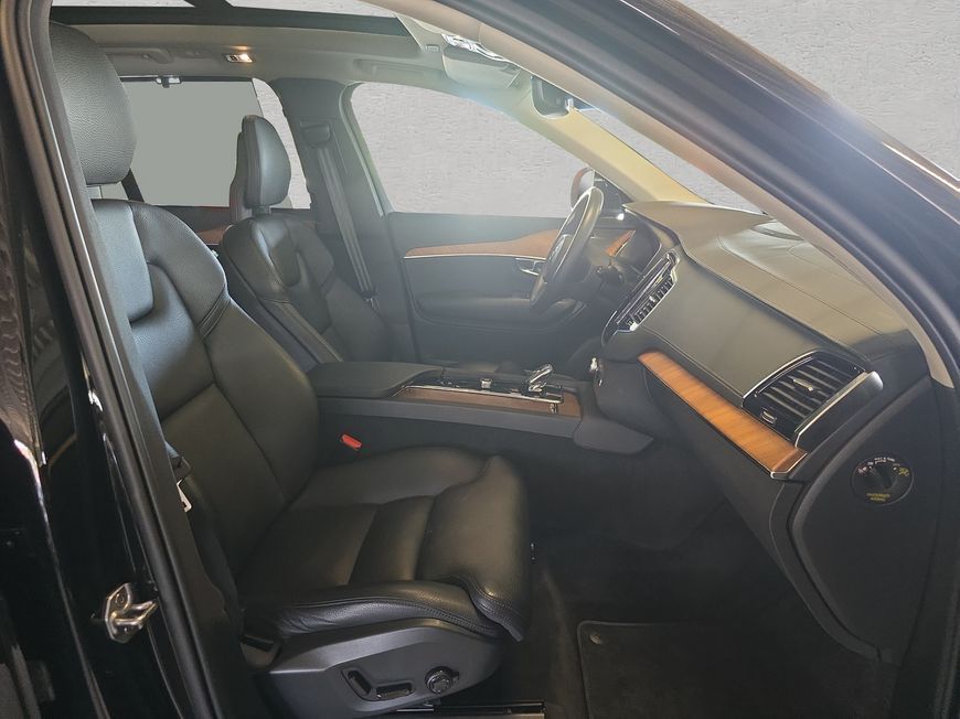 Volvo XC90 B5 D AWD Inscription - Samsaru's Car Outlet