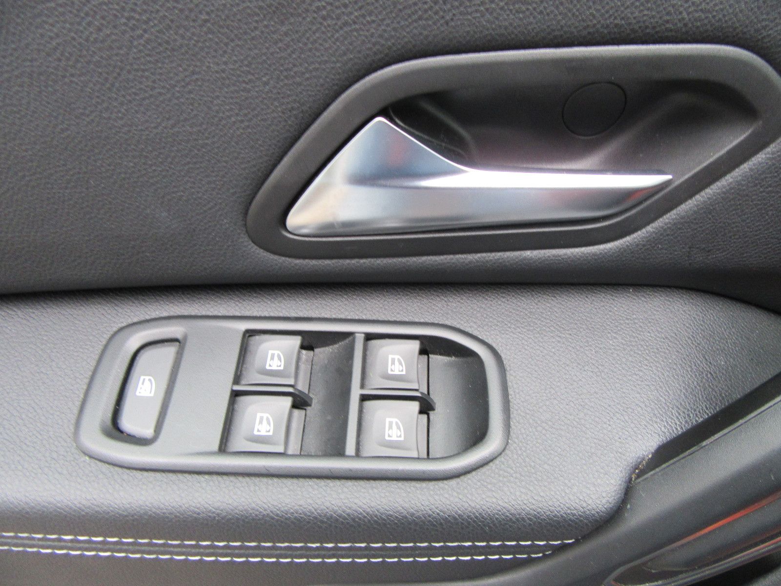 Dacia Duster II TCe 150 Prestige 4WD - Samsaru's Car Outlet