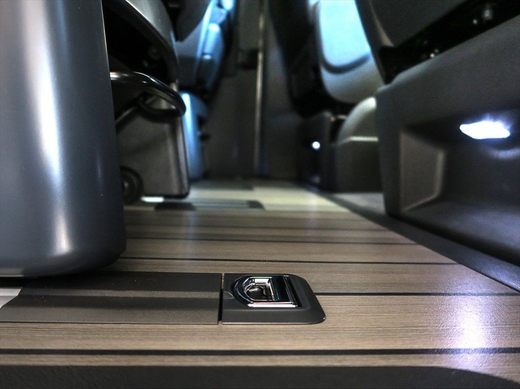 Volkswagen T6.1 Highline DSG 4MOTION - Samsaru's Car Outlet