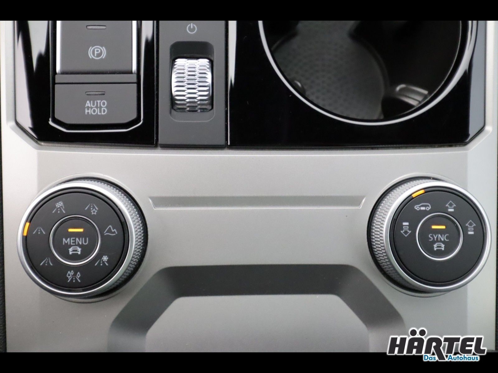 Volkswagen Touareg Elegance eHybrid 3.0 V6 TSI Tiptronic - Samsaru's Car Outlet