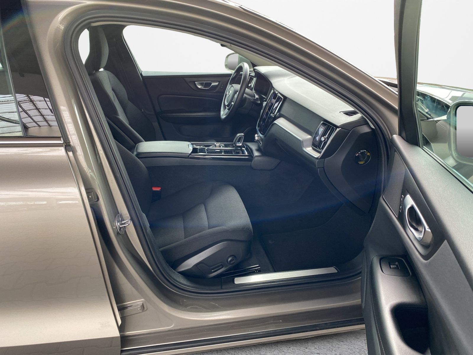 Volvo V60 T6 Core Recharge LED*AHK*