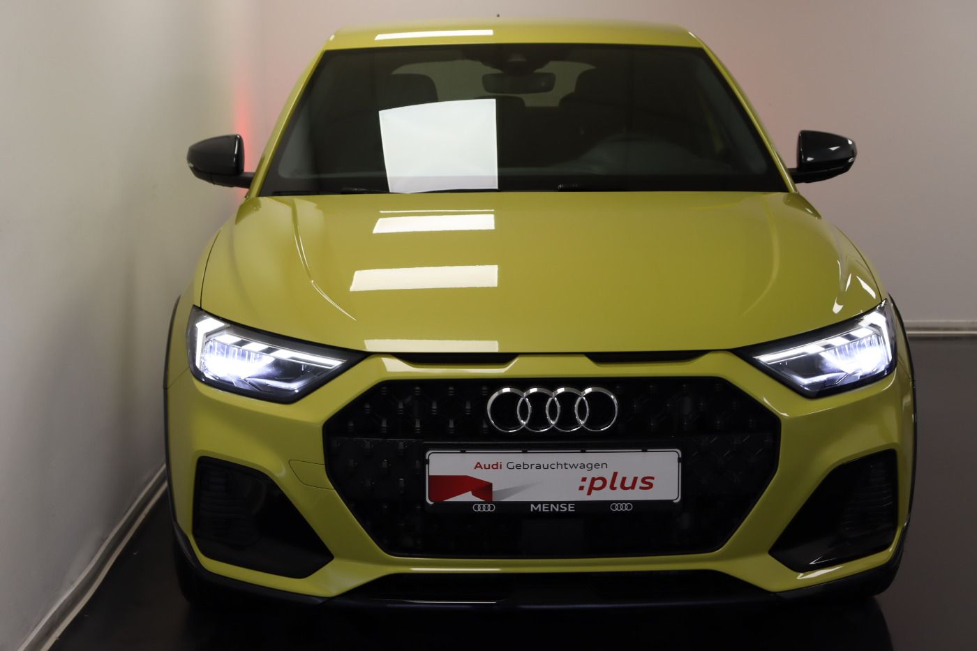 Audi A1 allstreet 35 TFSI S line - Samsaru's Car Outlet