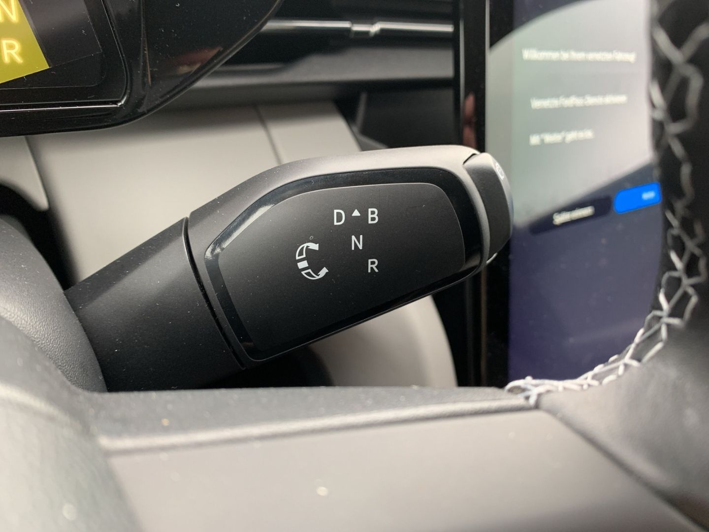 Ford Explorer RWD Extended Range 77 kwh HUD AHK Navi