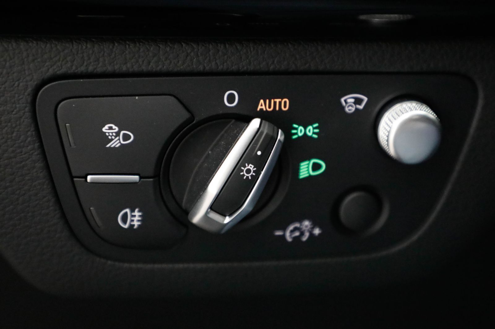 Audi Q5 Sportback 40 TDI quattro S line - Samsaru's Car Outlet