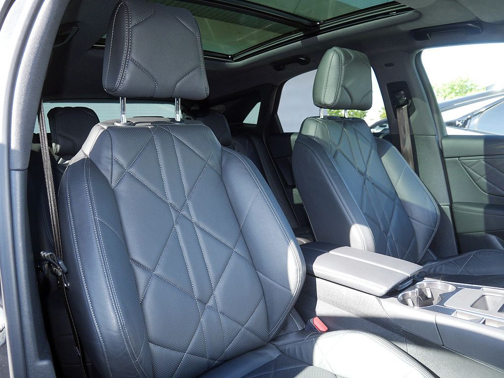 DS Automobiles DS 7 Crossback Ligne Noire E-Tense 4x4 LED PANO