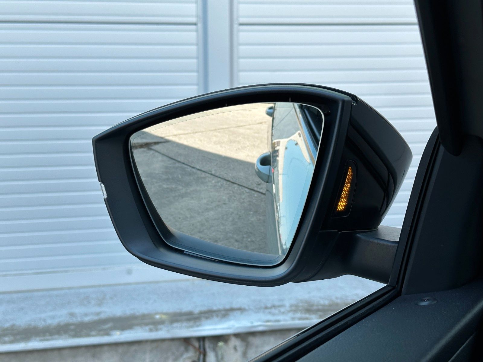 Skoda 150PS DSG Sportline NAVI ACC KAMERA eHK LM19"AHK