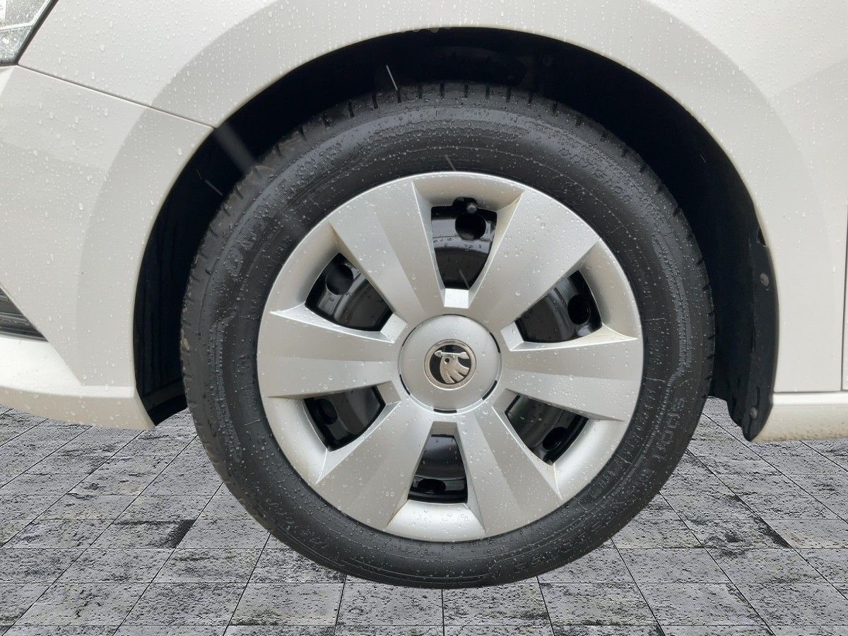 Skoda Fabia Combi 1.0 TSI DSG AMBITION - Samsaru's Car Outlet