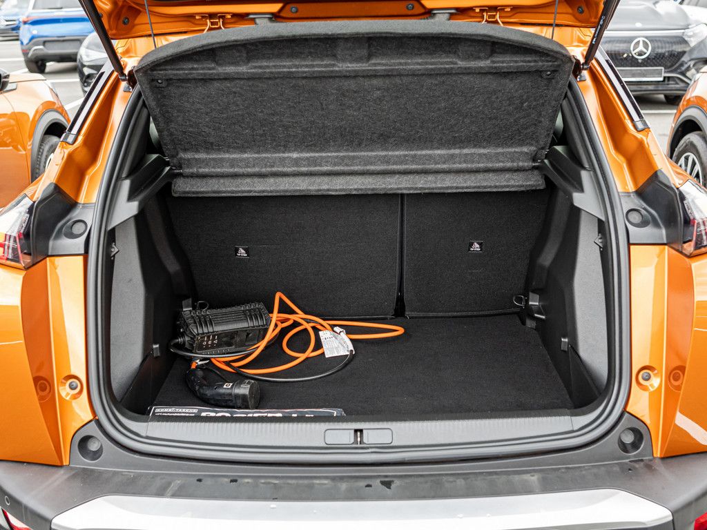 Peugeot e-2008 Active - Samsaru's Car Outlet