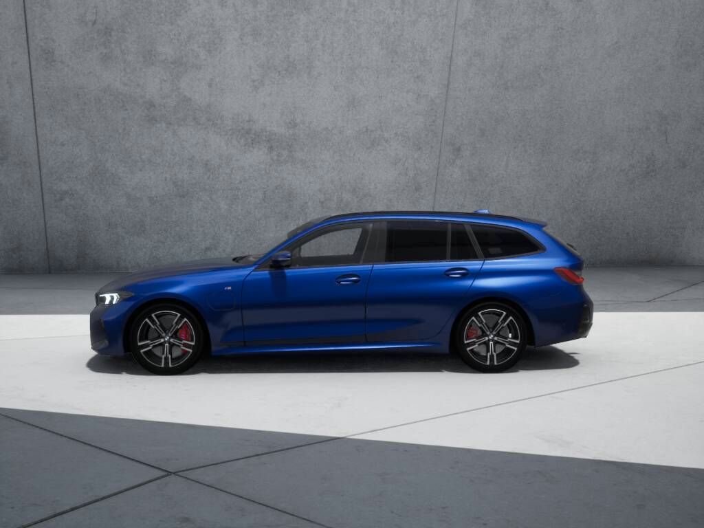 BMW 330e xDrive touring ///M Sport PRO PanoSD AHK AC